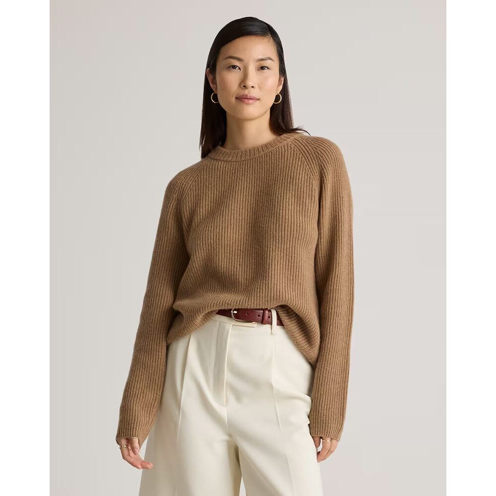Quince 100% Mongolian Cashmere Fisherman Crewneck
Sweater Size XS✨